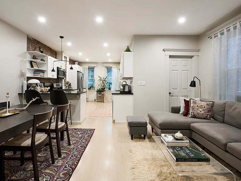 638 Washington St #2 — Photo 15