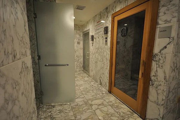 Rented by REAL New York | media 25