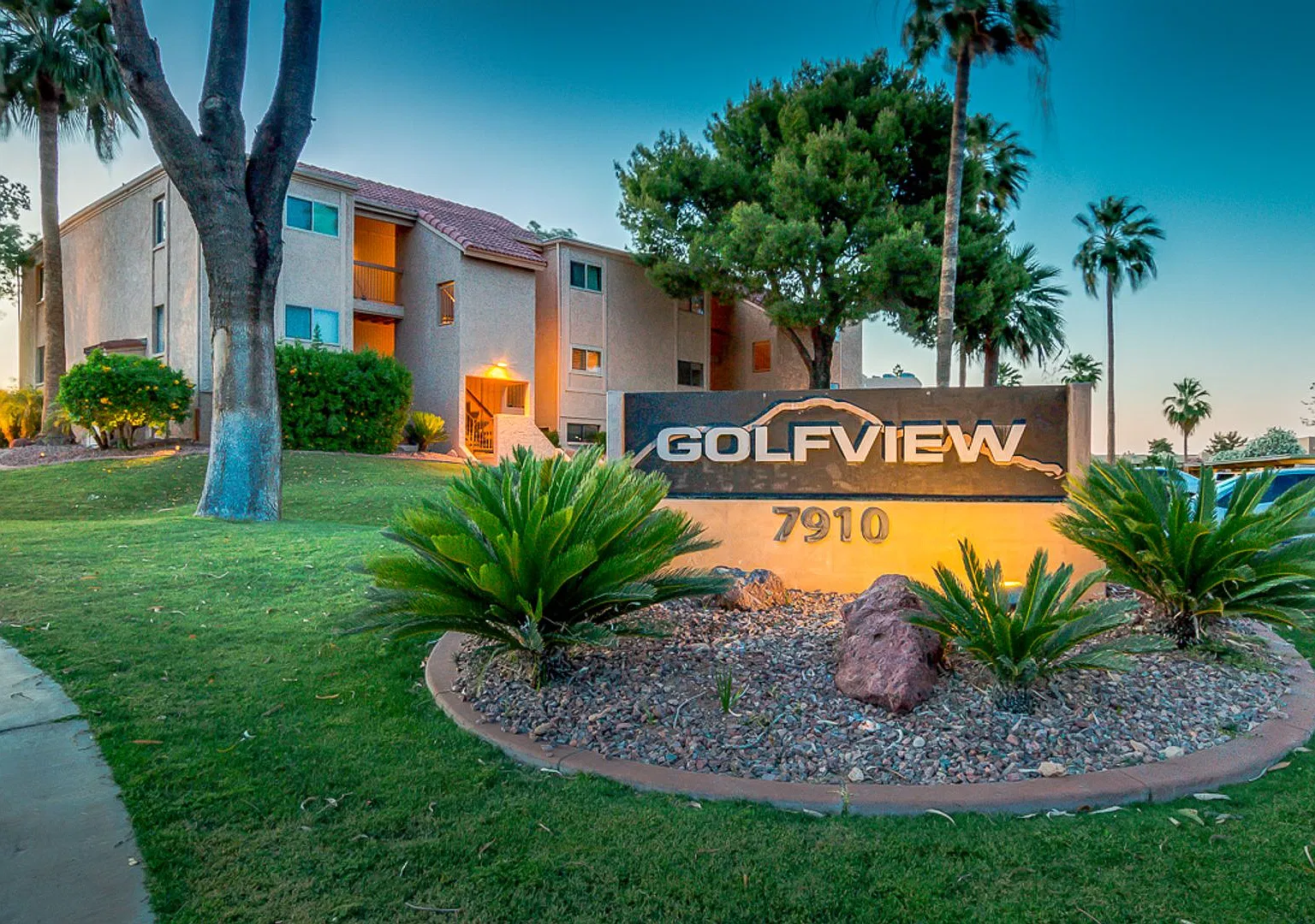 2 bed 2 bath condo in the Heart of Scottsdale — Photo 1