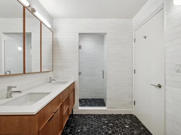 420 East 54th Street image 18 of 39