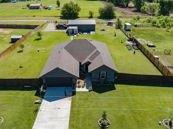 1017 Heritage Hills Dr, Tuttle, OK 73089