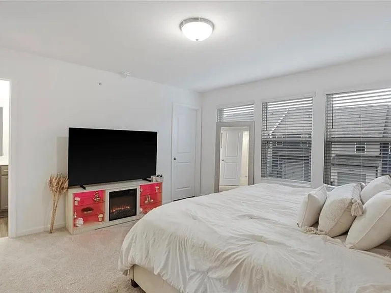 4140 Kingsbere Way — Photo 20
