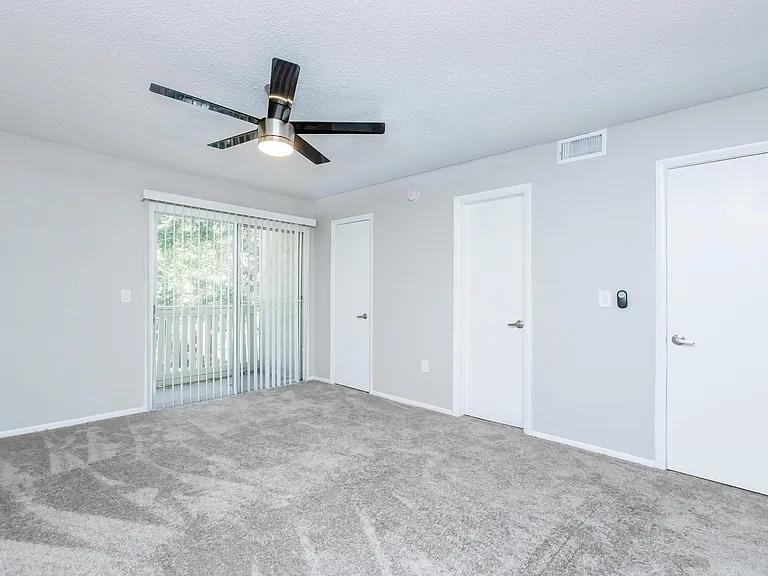 Wymore 360 Apartments — Photo 105