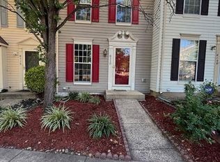 6110 Jenlar Dr, Centreville, VA 20121