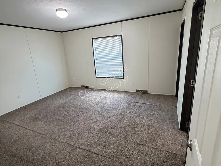 719 Pine Ave — Photo 7