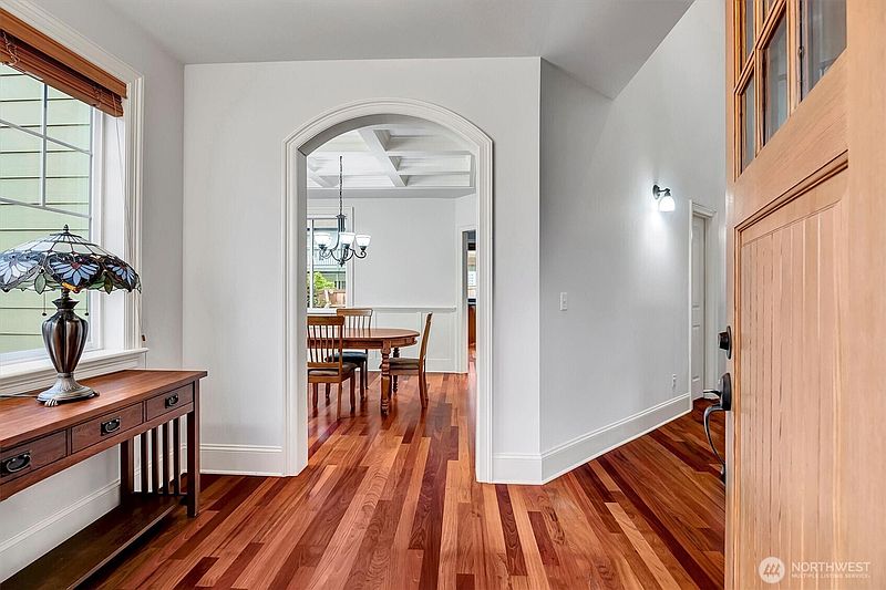 4th image of 1628 154th Avenue SE