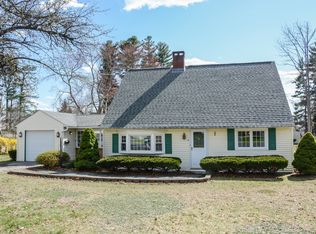 4 Jane Rd, Methuen, MA 01844