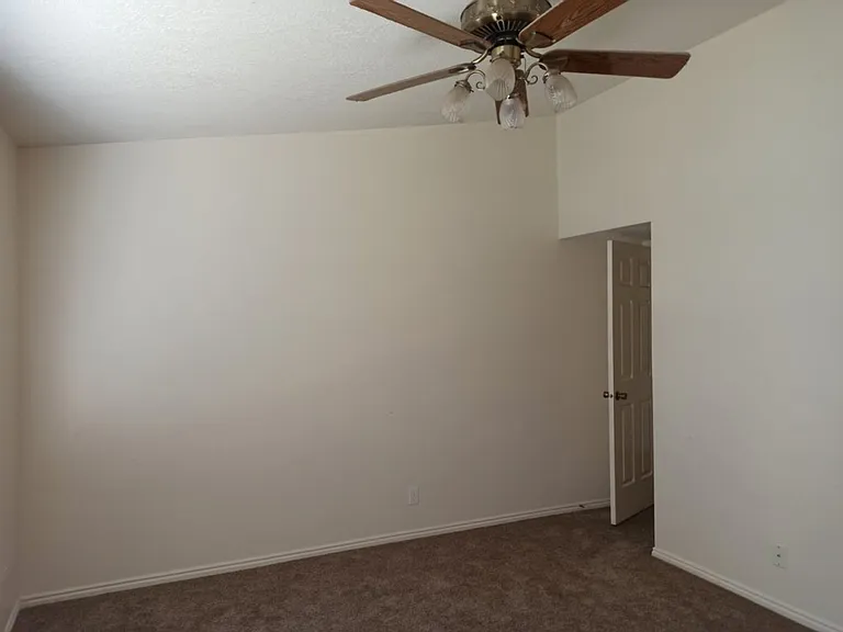 1075 N 1400 W #24 — Photo 4