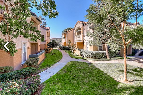 Beautiful green areas in Camino Villas