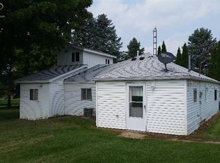 3318 Barnes Rd, North Branch, MI 48461