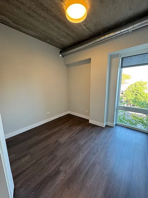 1 bed, 1.0 bath, $2,150 — Photo 2