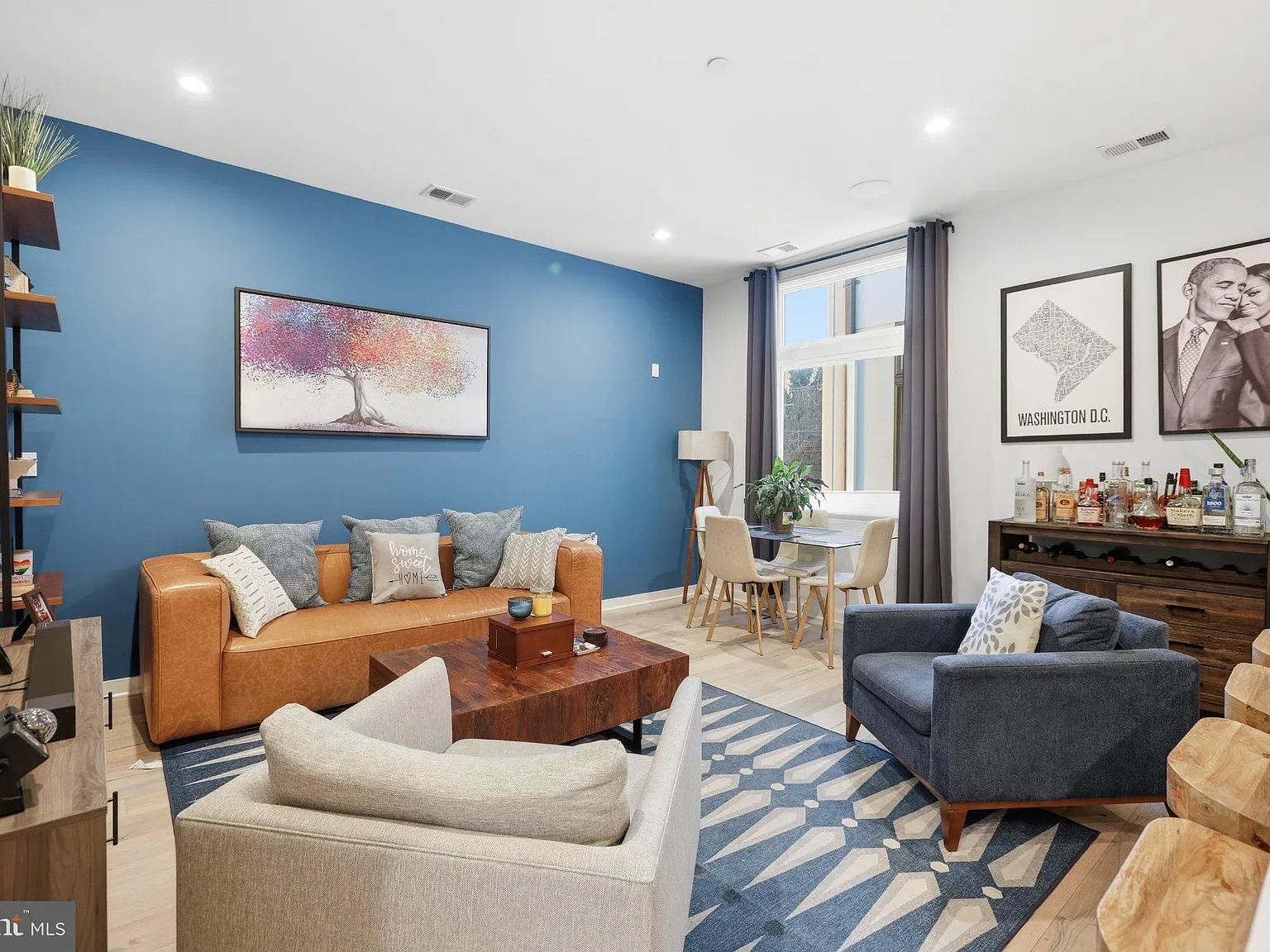 2 bed, 2.0 bath, 843 sqft, $3,150 — Photo 3