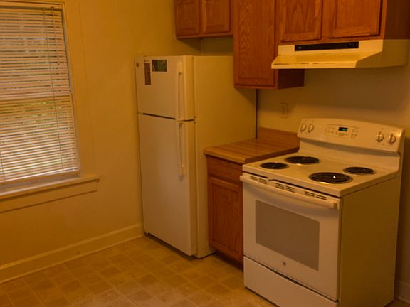 2nd image of 523 S Swain Ave