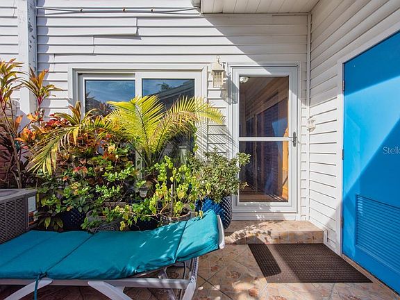 3rd image of 1411 Water View Dr W