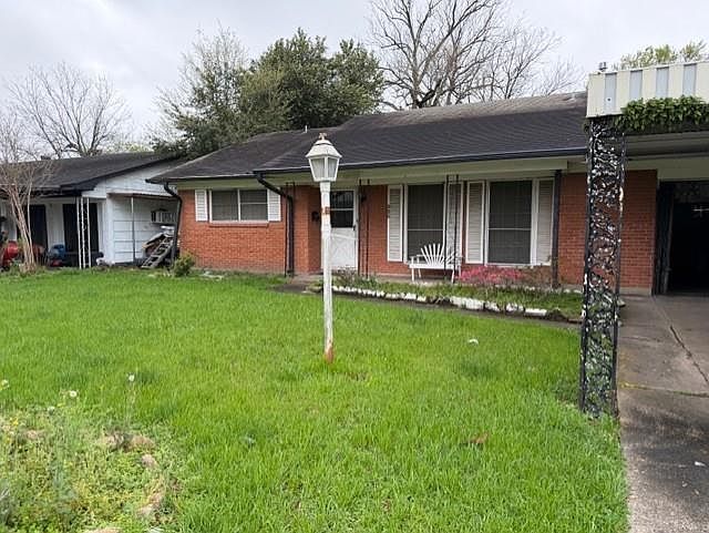 1st image of 335 Red Ripple Rd