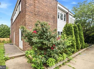 1224 Magnolia Ln, Herndon, VA 20170