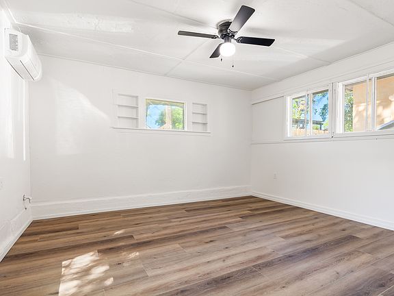 3rd image of 210 1/2 C St