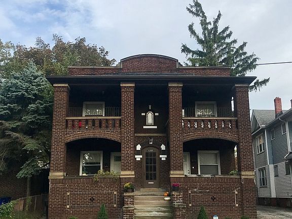 2nd image of 1285 W 114th St