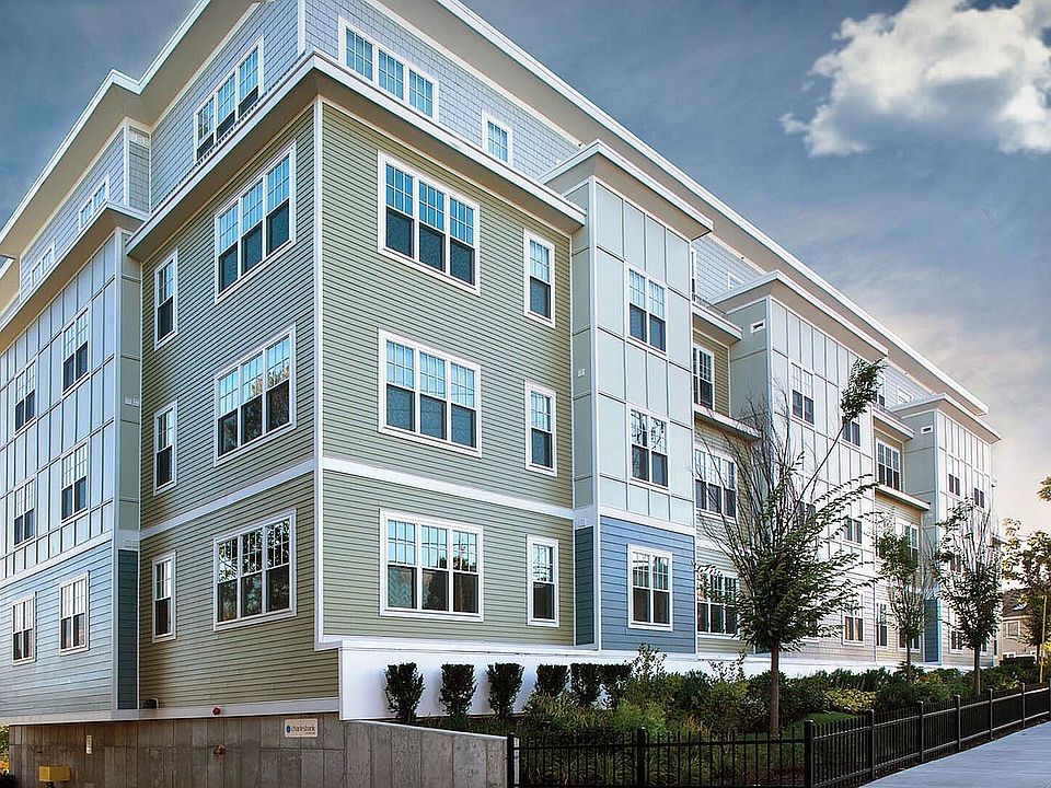 Riverside Living in Watertown
