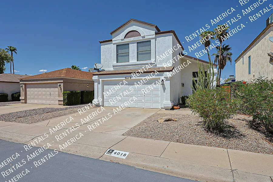 Completely Remodeled 3 bedroom 2.5 Bath Home Available Now — Photo 1