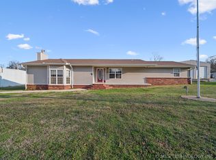 2 E Walnut St, Salina, OK 74365
