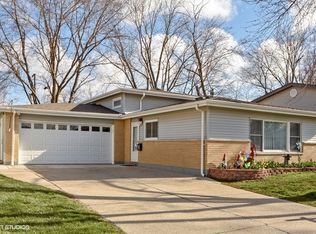 214 Lee St, Park Forest, IL 60466