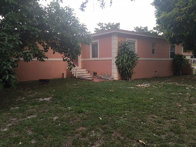 2nd image of 1860 NE 159th St