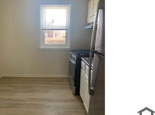 7521 Lange St, Baltimore, MD 21224