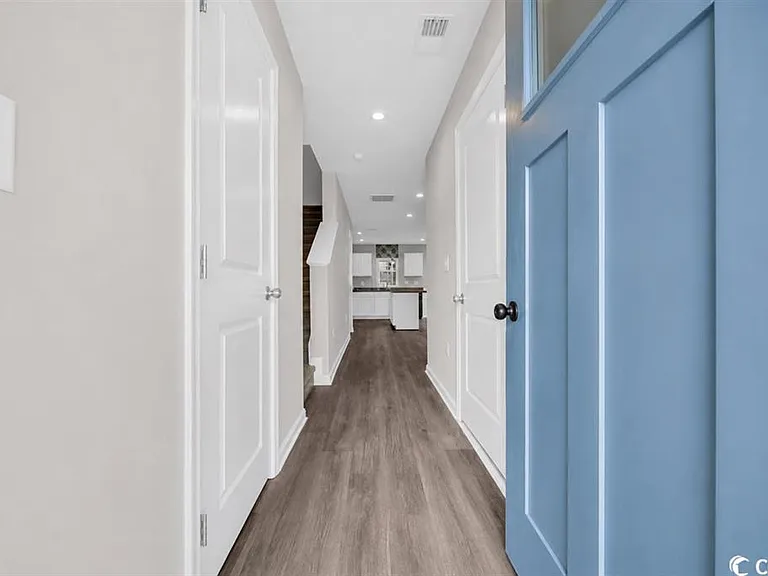 399 Myrtle Meadows Dr — Photo 2