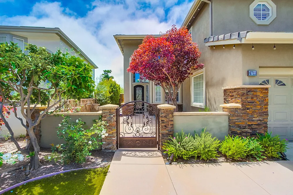 4 bed, 3437 sqft, $8,000 — Photo 3