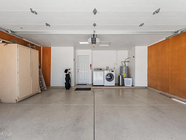 3658 W Cindy St — Photo 31