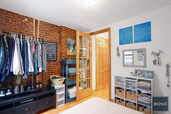 Rented by Bond New York | media 27