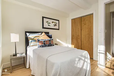 Rented by Dixon Advisory USA Inc.