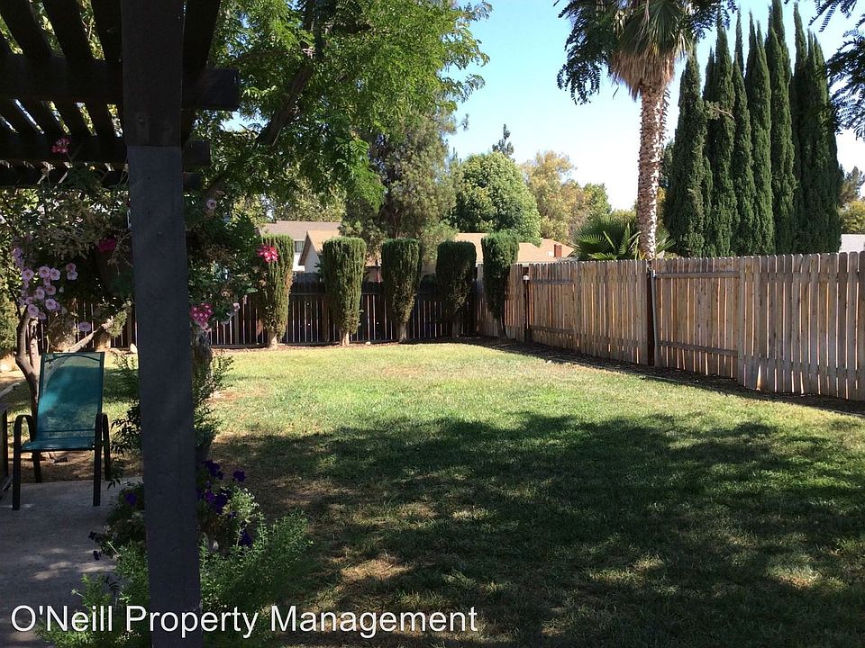 2nd image of 4004 Grimsby Ln