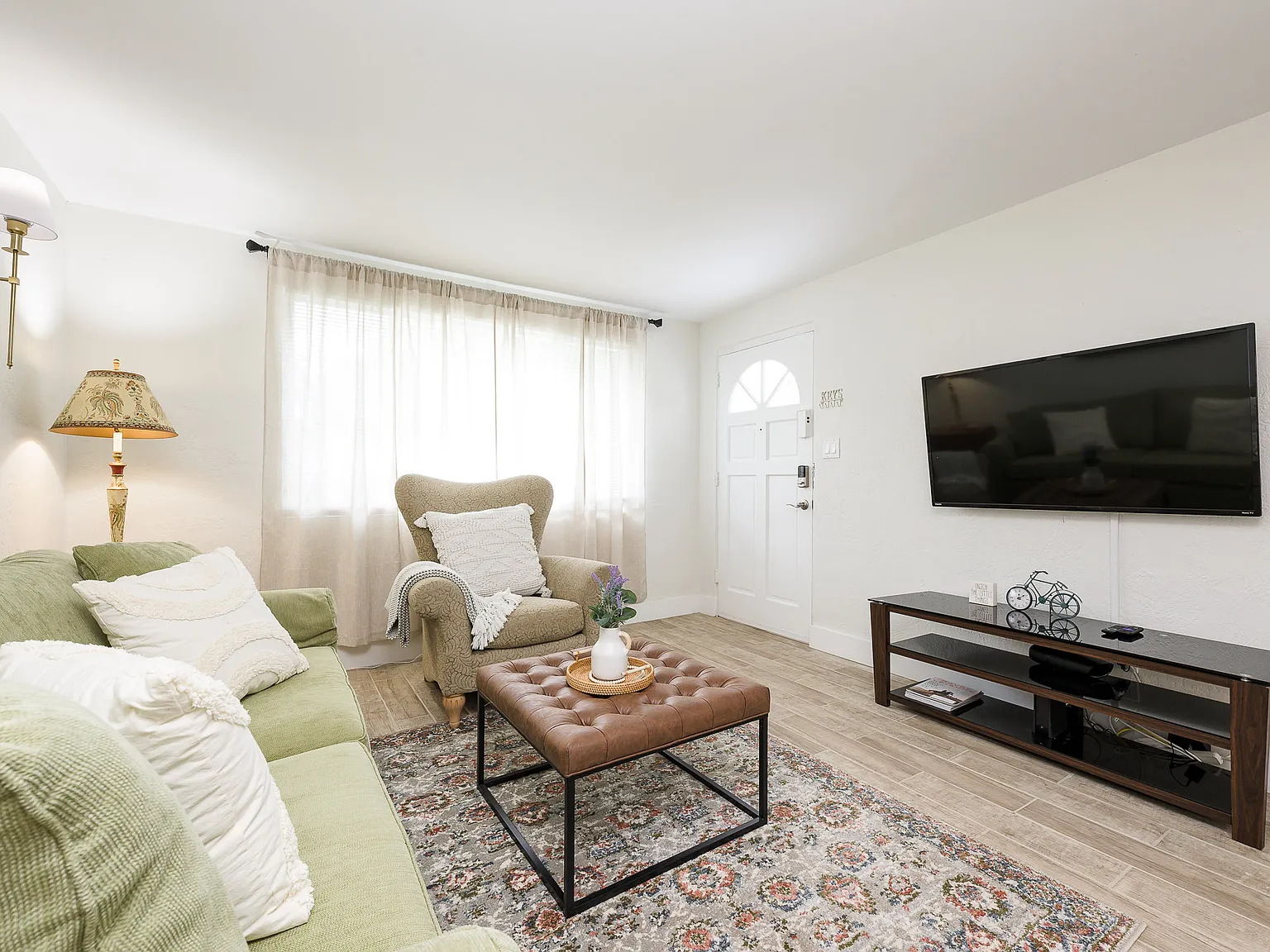 110 Mason Park Dr — Photo 3
