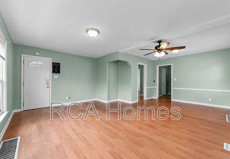 3202 Ruckle St — Photo 5
