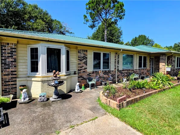 907 Chappie James Ave, Tuskegee, AL 36083