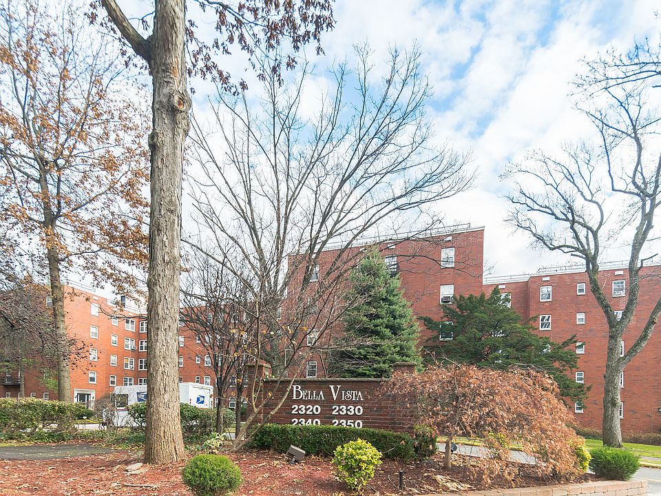 1st image of 2330 Linwood Ave #4A-304A