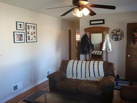 4th image of 221 Gagon Dr