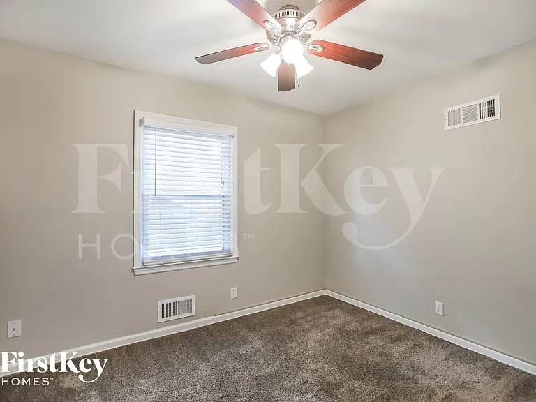9610 W 92nd Ter — Photo 11