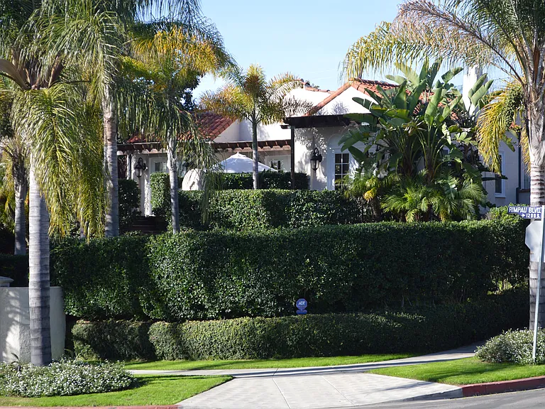 1203 S Rimpau Blvd — Photo 113