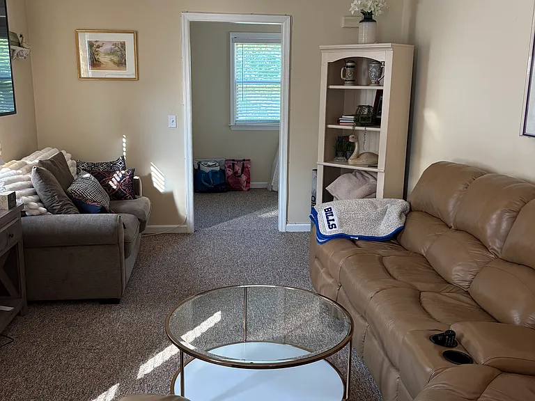 242 Spring Rd #B — Photo 15