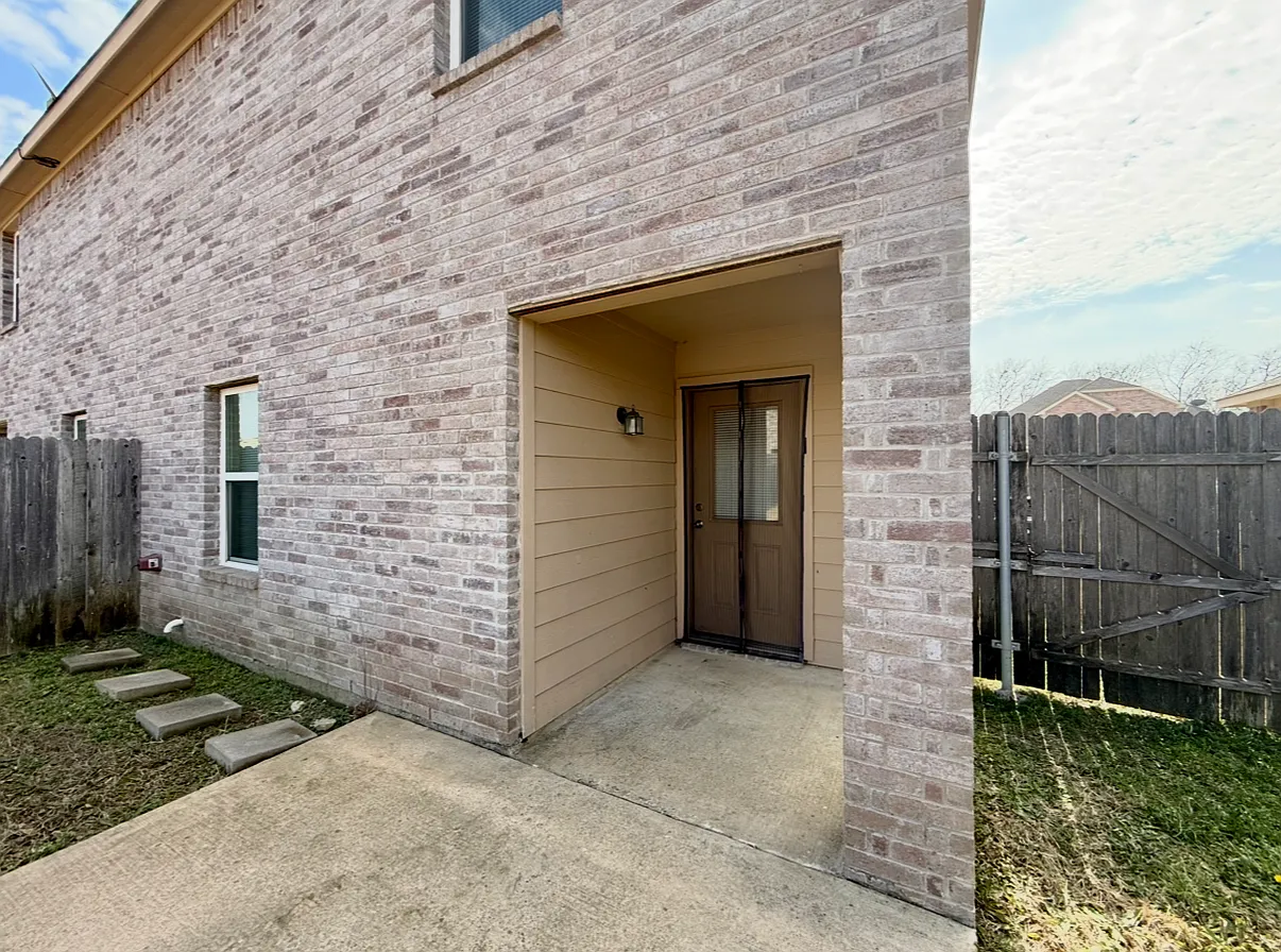 812 Parkplace Ridge - 1 — Photo 3