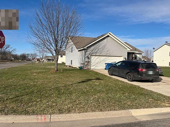 3rd image of 1633 Oriole Ave