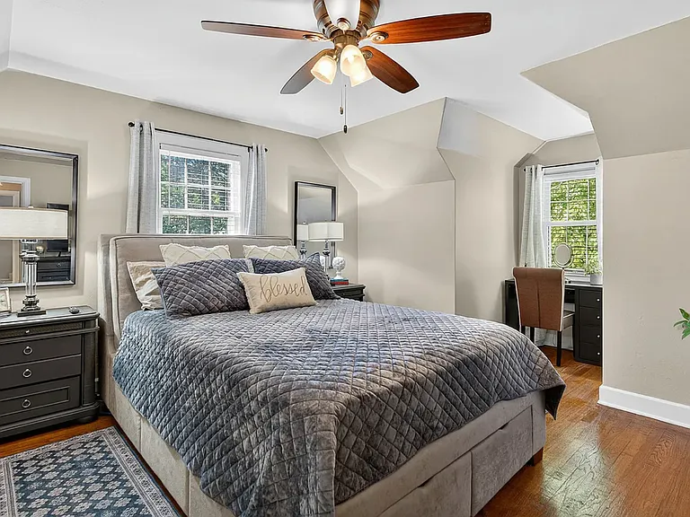 115 Oak Knolls Ave — Photo 14