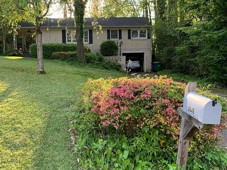 2646 Green Meadows Ln — Photo 10