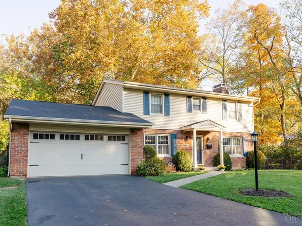 120 Winding Brook Ln, Terrace Park, OH 45174