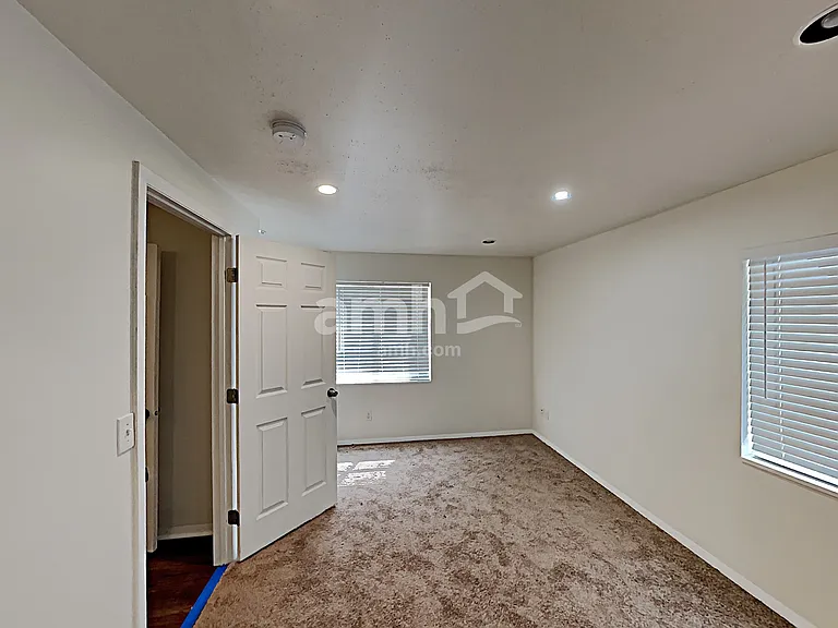 8766 S Pebble Crest Way — Photo 14