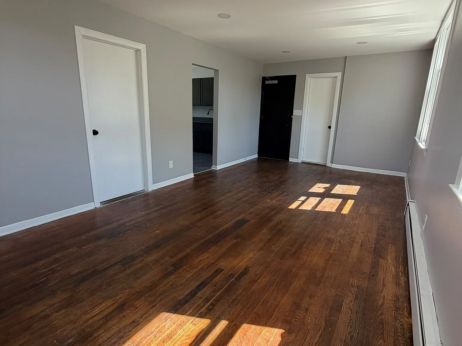 141 Liberty St — Photo 2