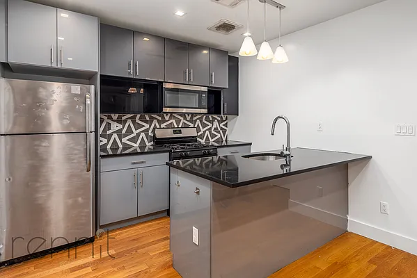 Rented by Rennit Inc. | media 19